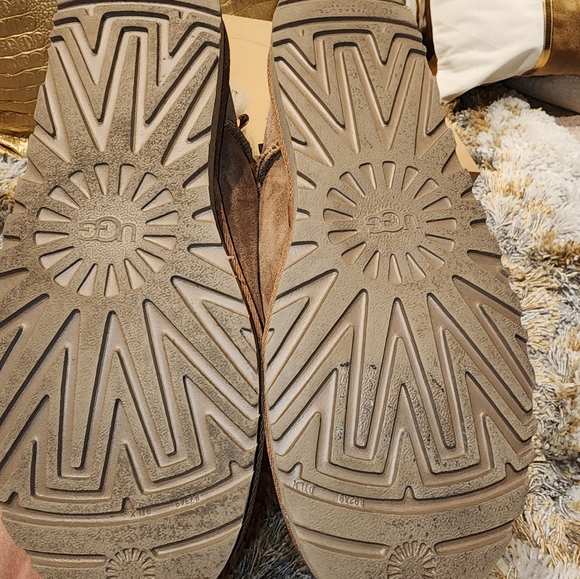 Uggs Rainboots - Picture 8 of 9